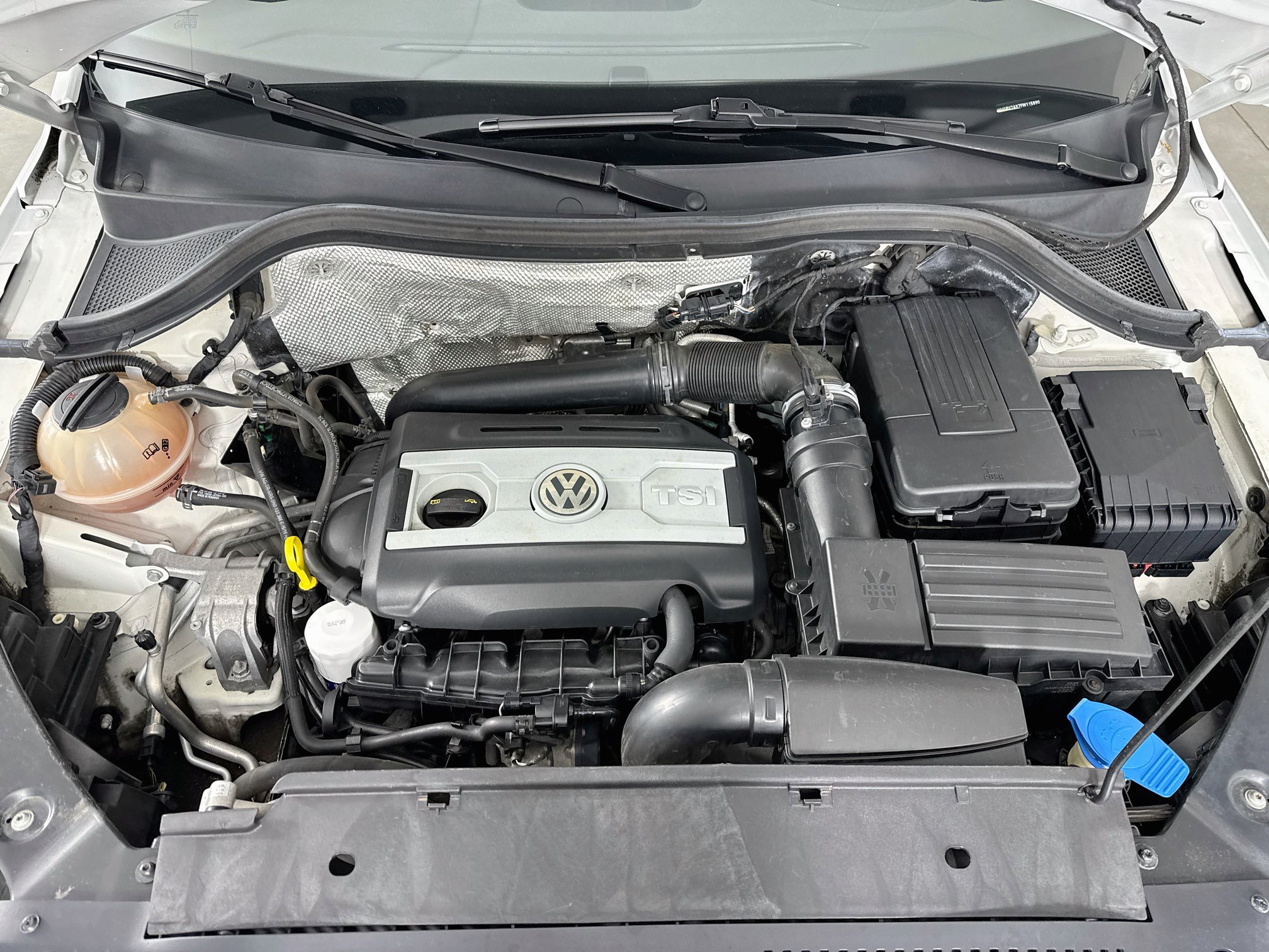 Used 2015 Volkswagen Tiguan SE AWD/4WD image 31