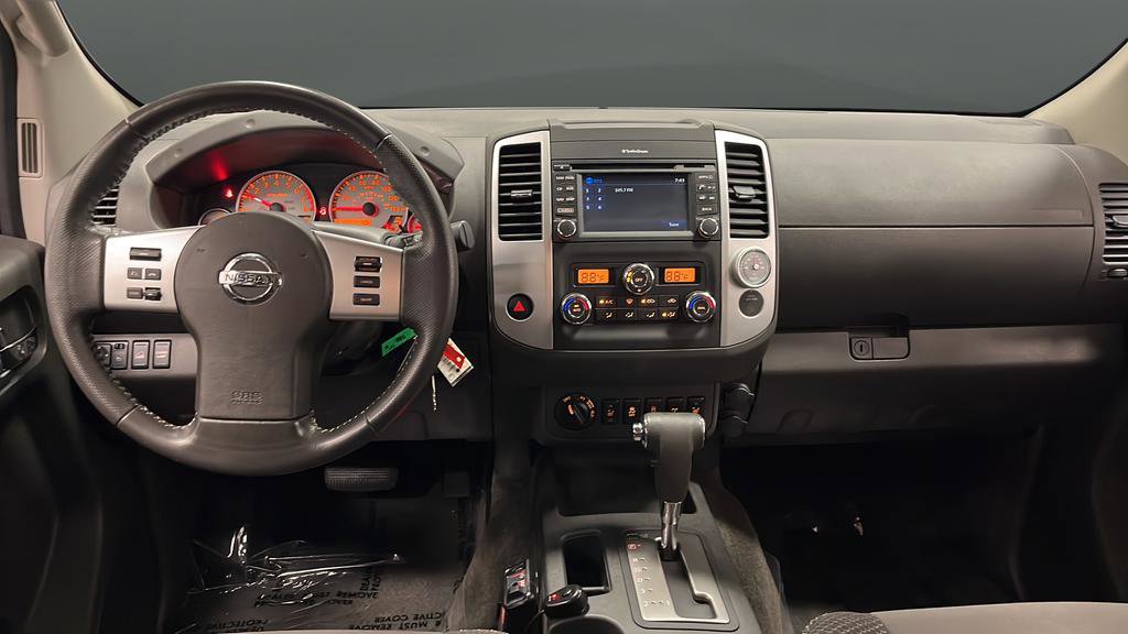 Used 2016 Nissan Frontier PRO-4X image 11