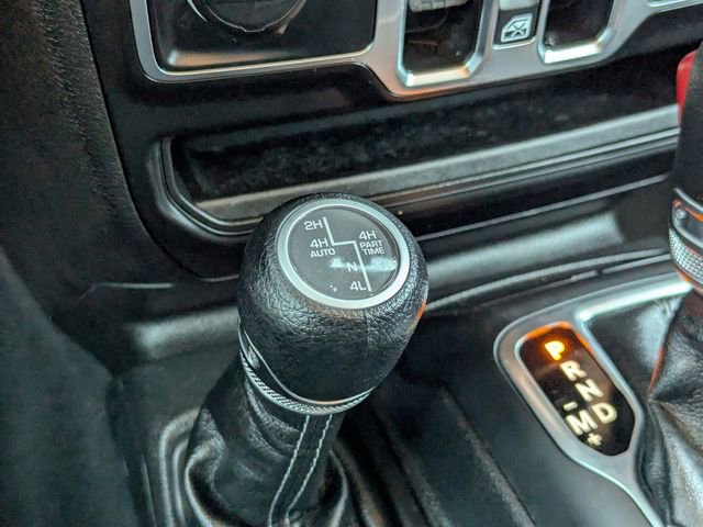 Used 2025 Jeep Wrangler Unlimited Sahara w/ Safety Group image 30