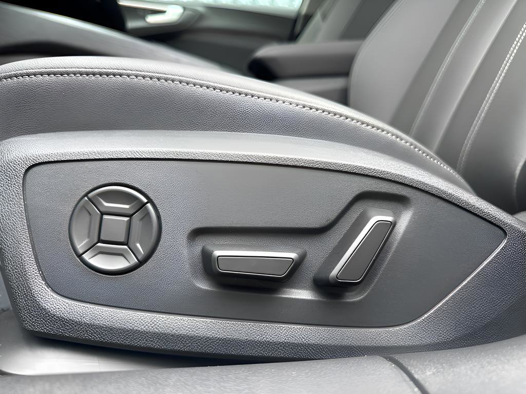 Certified 2025 Audi A5 2.0T Premium w/ Convenience Package image 38