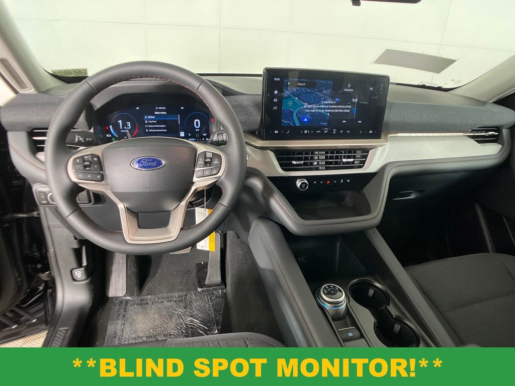 New 2026 Ford Explorer Active RWD image 7