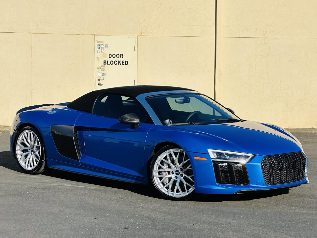 Used 2018 Audi R8 V10 plus image 2