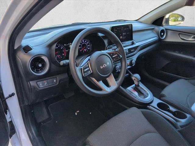 Used 2023 Kia Forte LXS w/ LXS Technology Package FWD image 10
