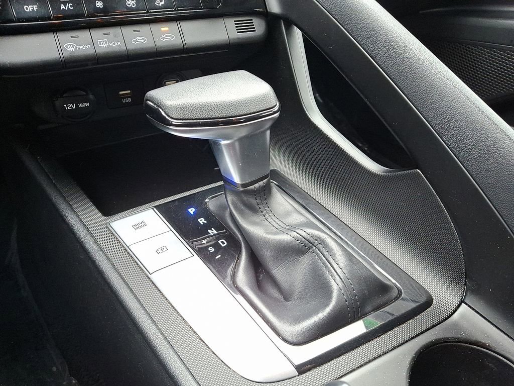 Used 2023 Hyundai Elantra SEL image 14