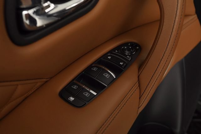 Used 2023 INFINITI QX80 Sensory AWD/4WD image 11