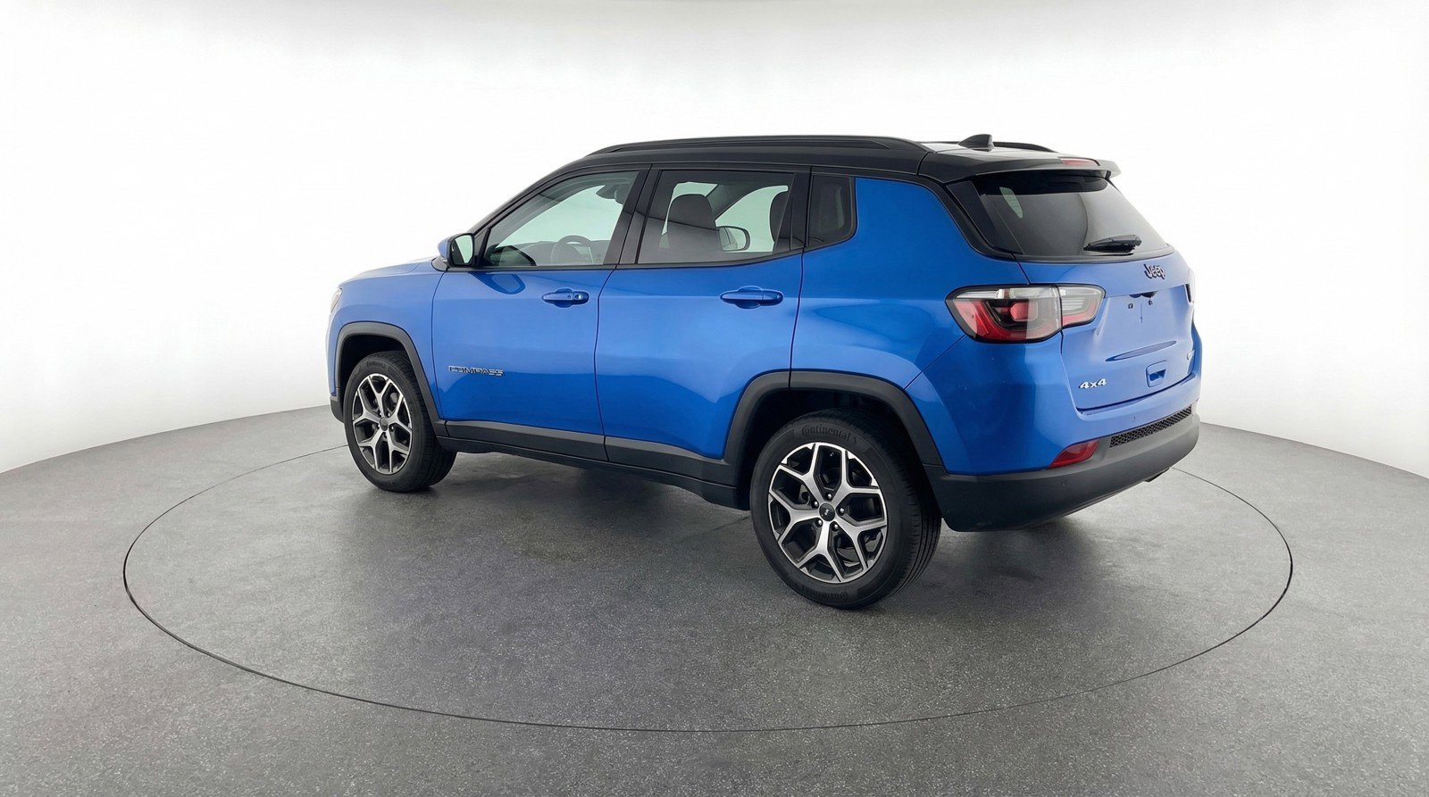 Used 2025 Jeep Compass Limited image 6