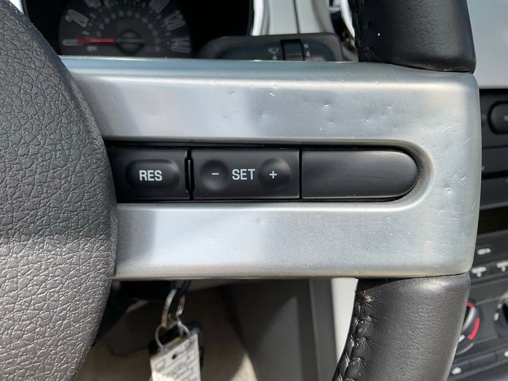 Used 2005 Ford Mustang GT Premium RWD image 14