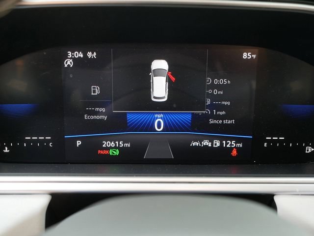 Certified 2025 Volkswagen Taos SE AWD/4WD image 24