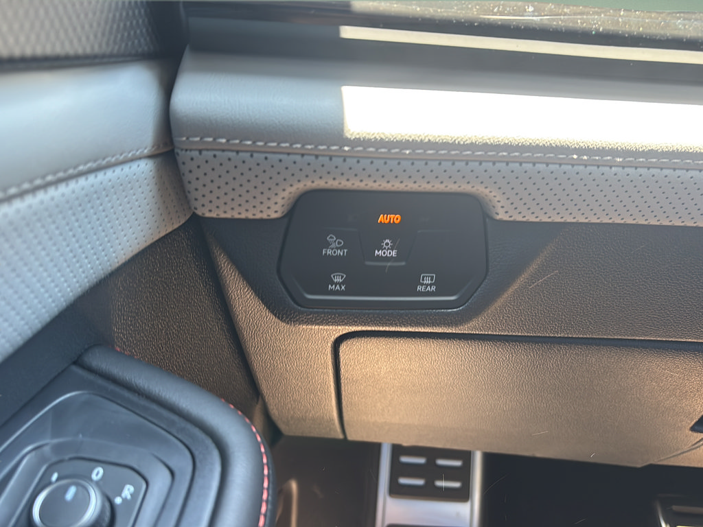 New 2026 Volkswagen Atlas Peak Edition AWD/4WD image 22