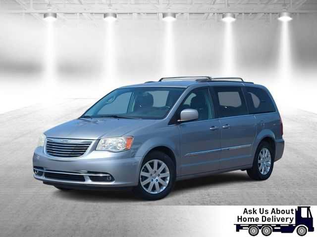 Used 2014 Chrysler Town & Country Touring FWD video 1