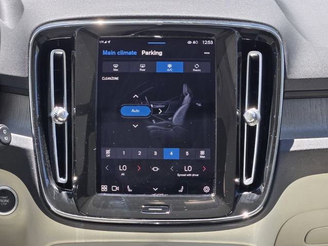 Certified 2023 Volvo XC40 B4 Plus w/ Driver Assist Package FWD image 17