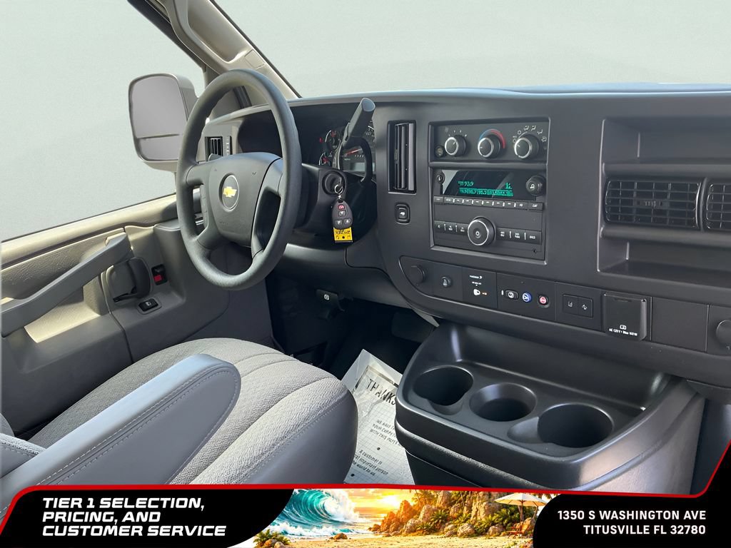 Used 2025 Chevrolet Express 3500 LT w/ LT Preferred Equipment Group RWD image 16