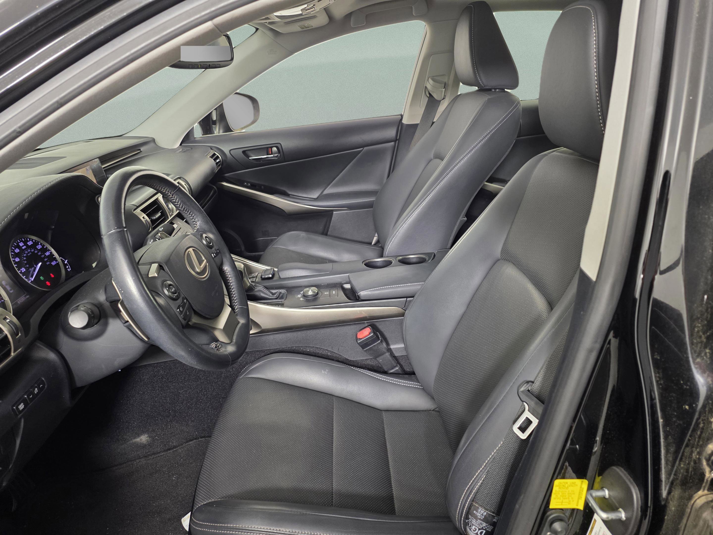Used 2015 Lexus IS 250 w/ Navigation System Package image 9