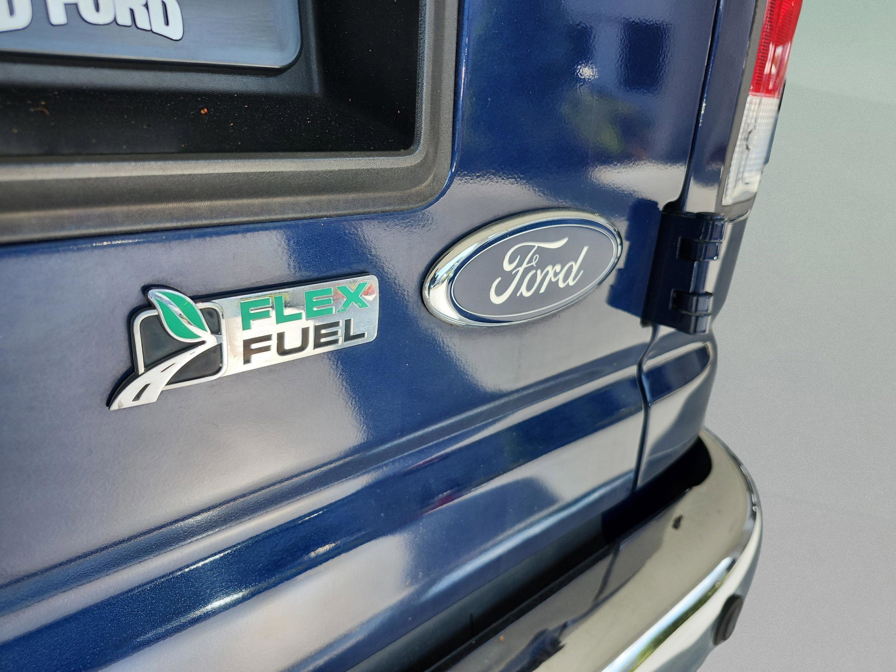 Used 2013 Ford E-350 and Econoline 350 XLT image 25