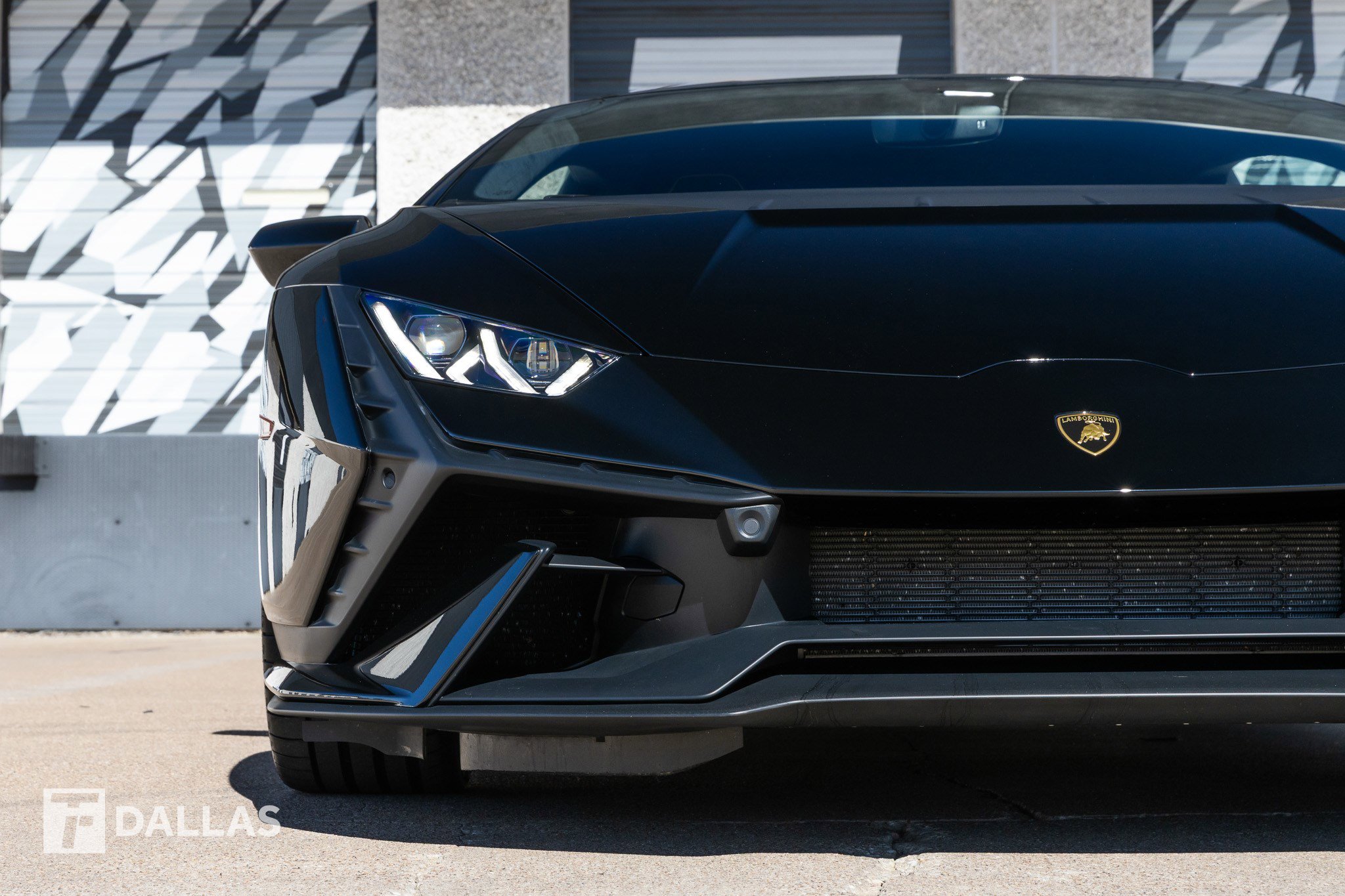 Used 2023 Lamborghini Huracan Tecnica image 4