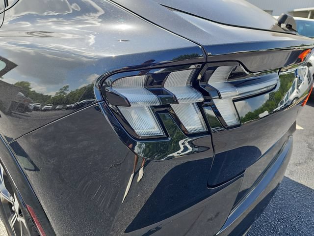 Used 2022 Ford Mustang Mach-E Premium RWD image 34