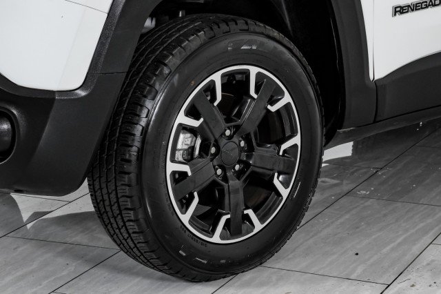 Used 2023 Jeep Renegade Trailhawk image 56