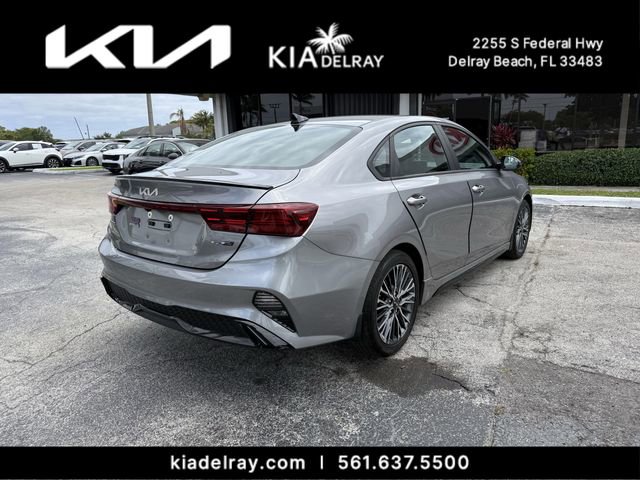 Used 2023 Kia Forte GT-Line w/ GT-Line Premium Package FWD image 3