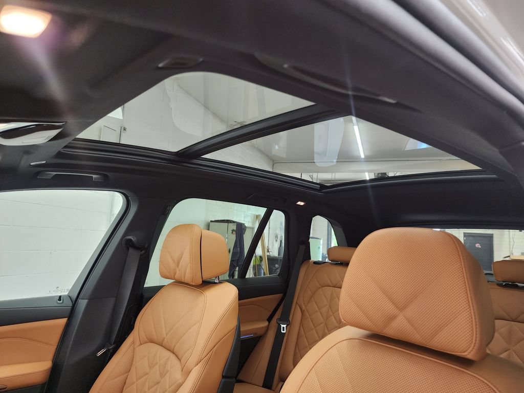 Used 2026 BMW X5 xDrive50e w/ Climate Comfort Package AWD/4WD image 24