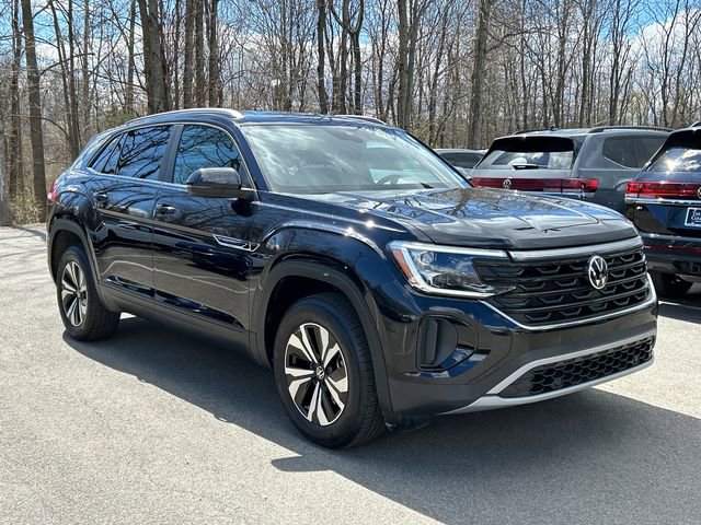 Certified 2025 Volkswagen Atlas Cross Sport SE image 5
