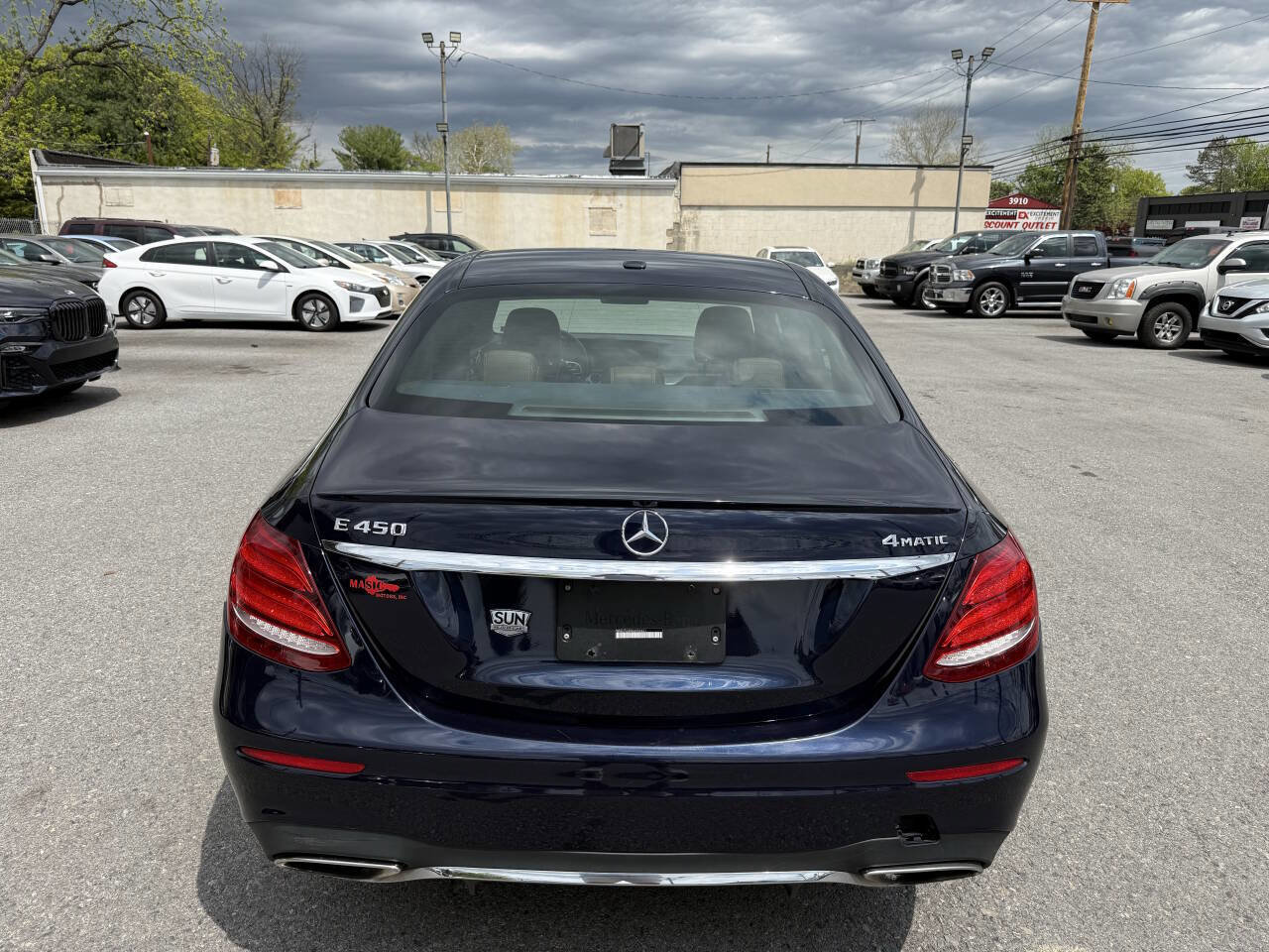 Used 2019 Mercedes-Benz E 450 4MATIC Sedan image 4