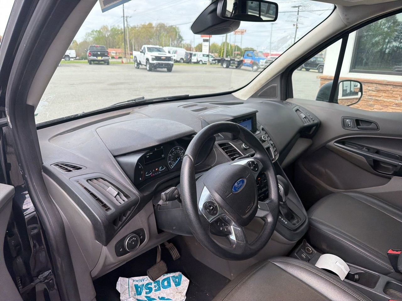 Used 2022 Ford Transit Connect XL image 4