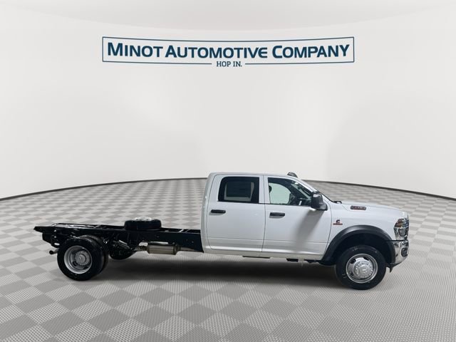 New 2026 RAM 5500 Tradesman w/ Chrome Appearance Group image 9