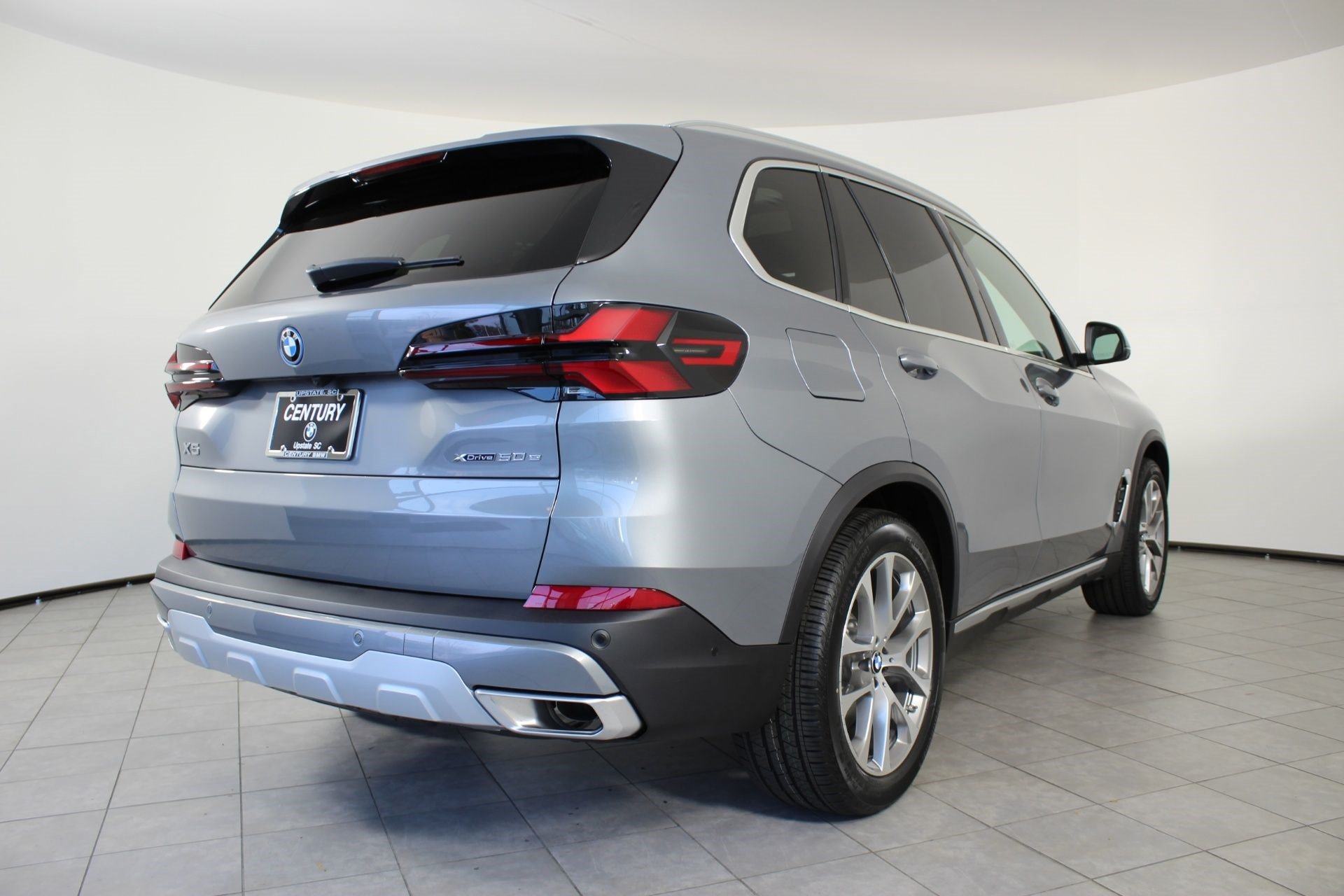 New 2026 BMW X5 xDrive50e w/ Executive Package AWD/4WD image 9