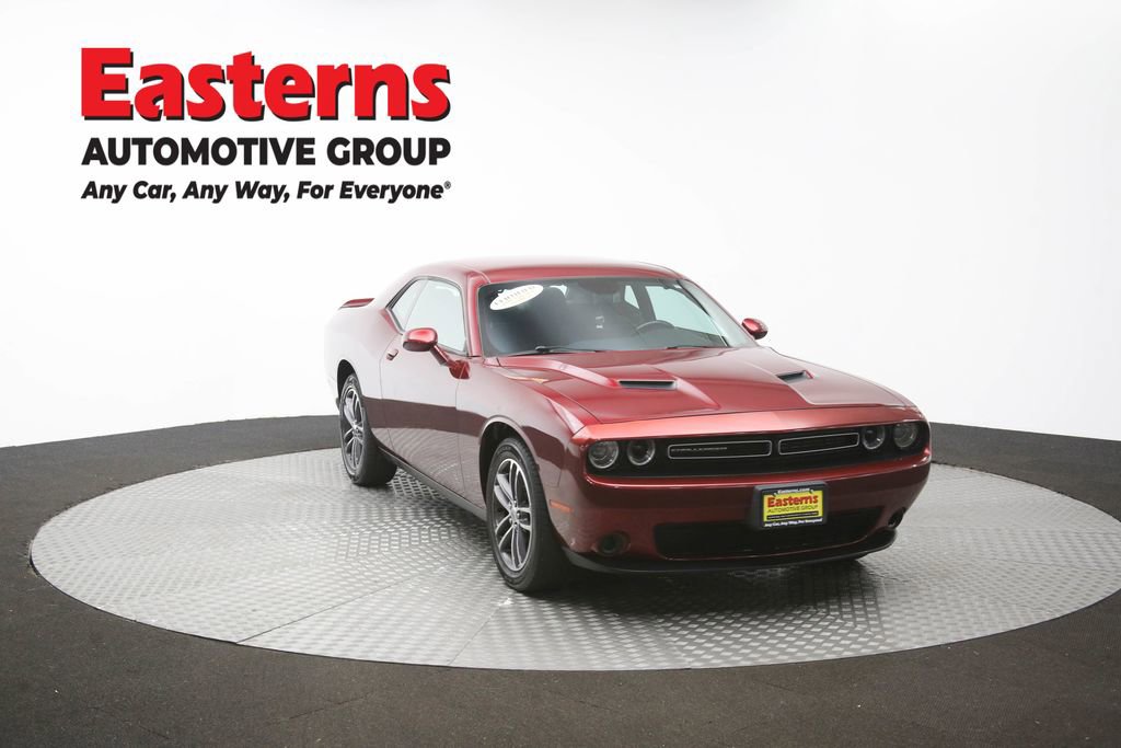 Used 2019 Dodge Challenger SXT AWD/4WD image 47