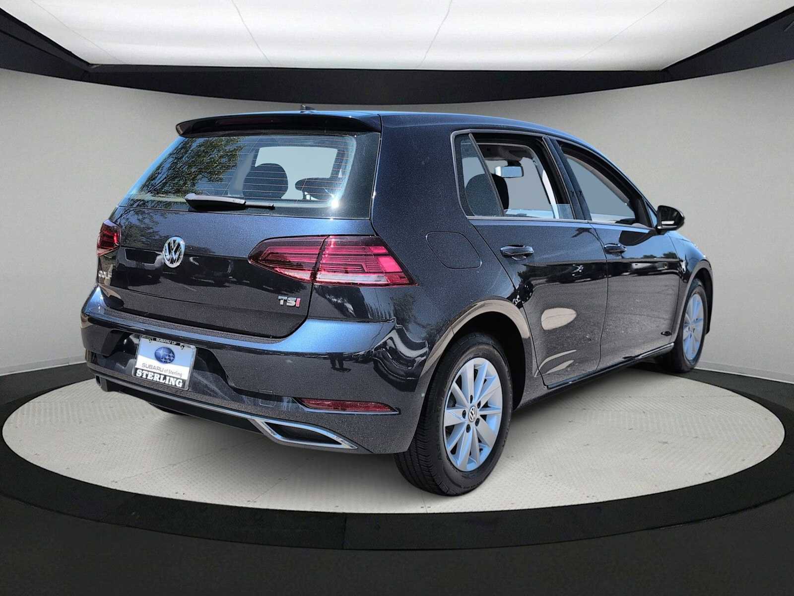 Used 2018 Volkswagen Golf S FWD image 8