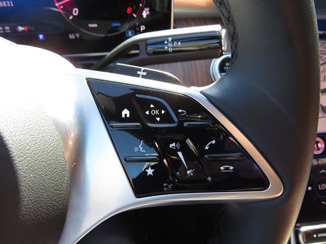 Used 2025 Mercedes-Benz C 300 4MATIC Sedan image 12