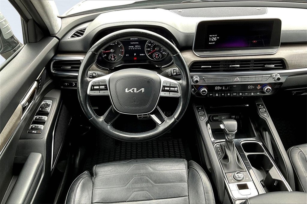 Used 2022 Kia Telluride SX w/ SX Prestige Package image 5