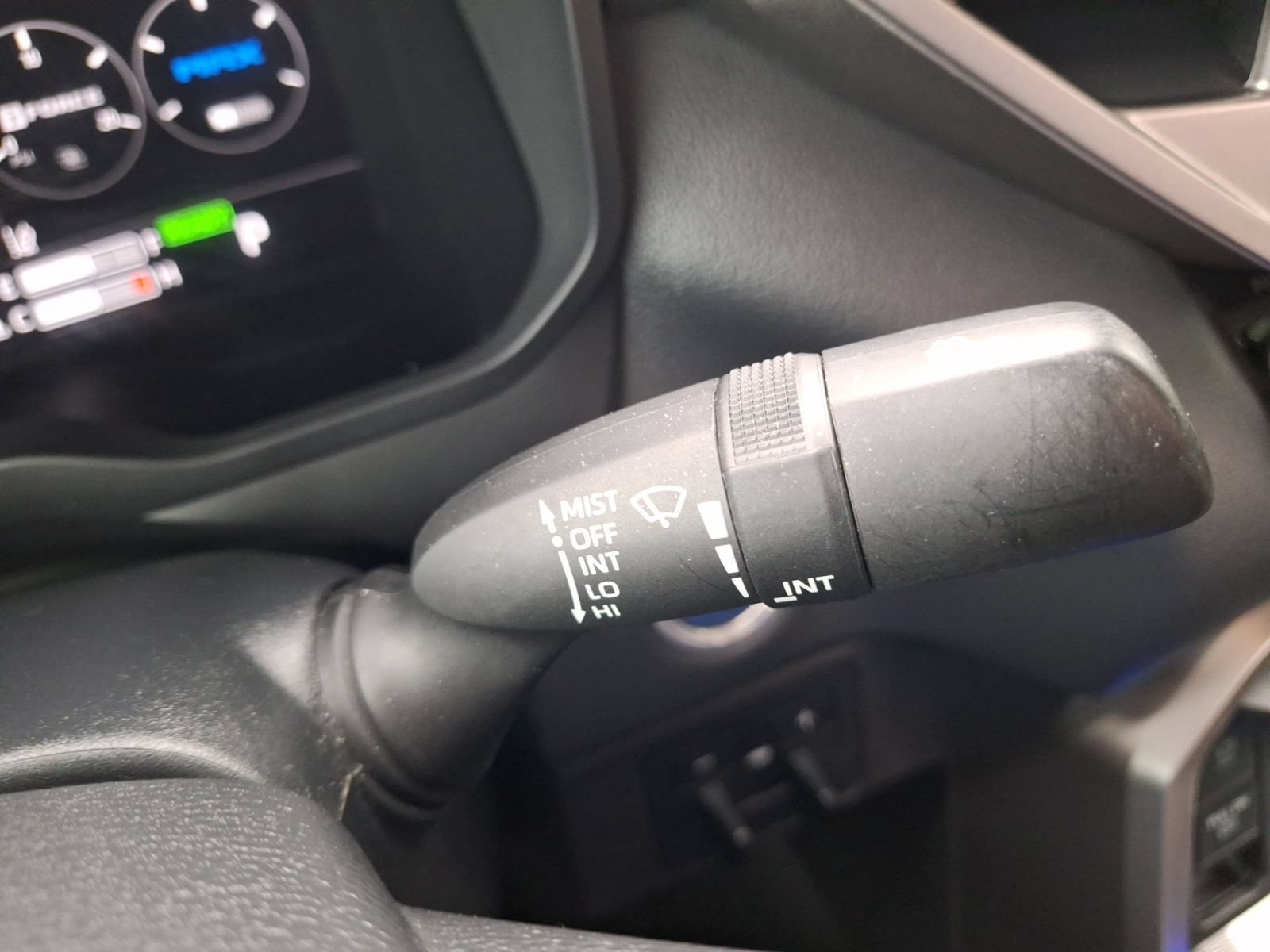 Used 2024 Toyota Tundra Limited AWD/4WD image 21