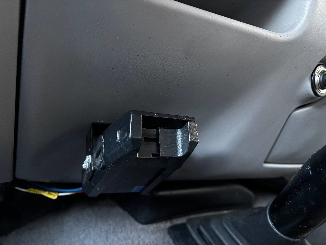 Used 2000 Ford F250 XL image 25