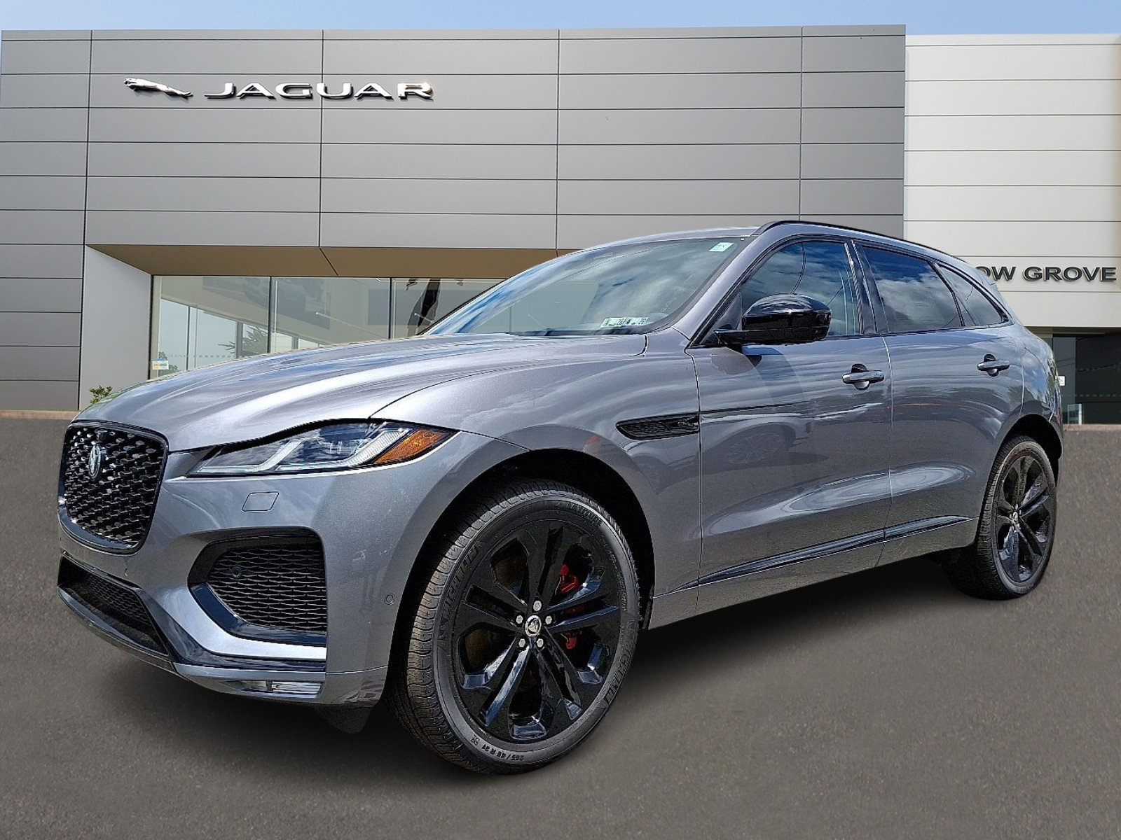 New 2026 Jaguar F-PACE R-Dynamic S image 1