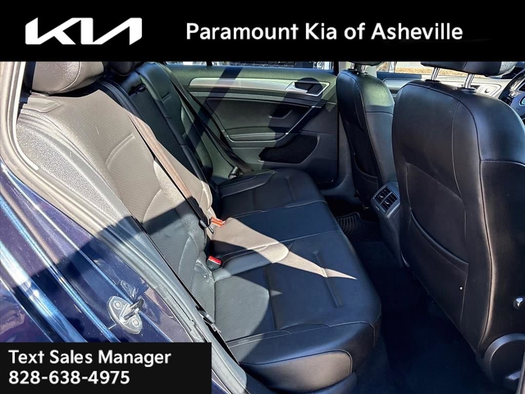 Used 2017 Volkswagen Golf S FWD image 22