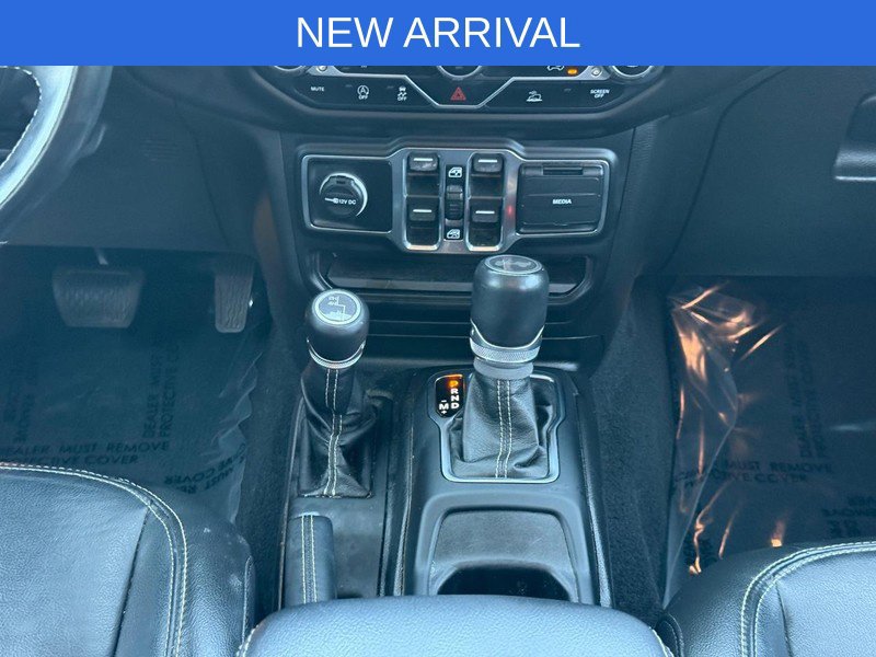 Used 2022 Jeep Wrangler Unlimited Sahara AWD/4WD image 15