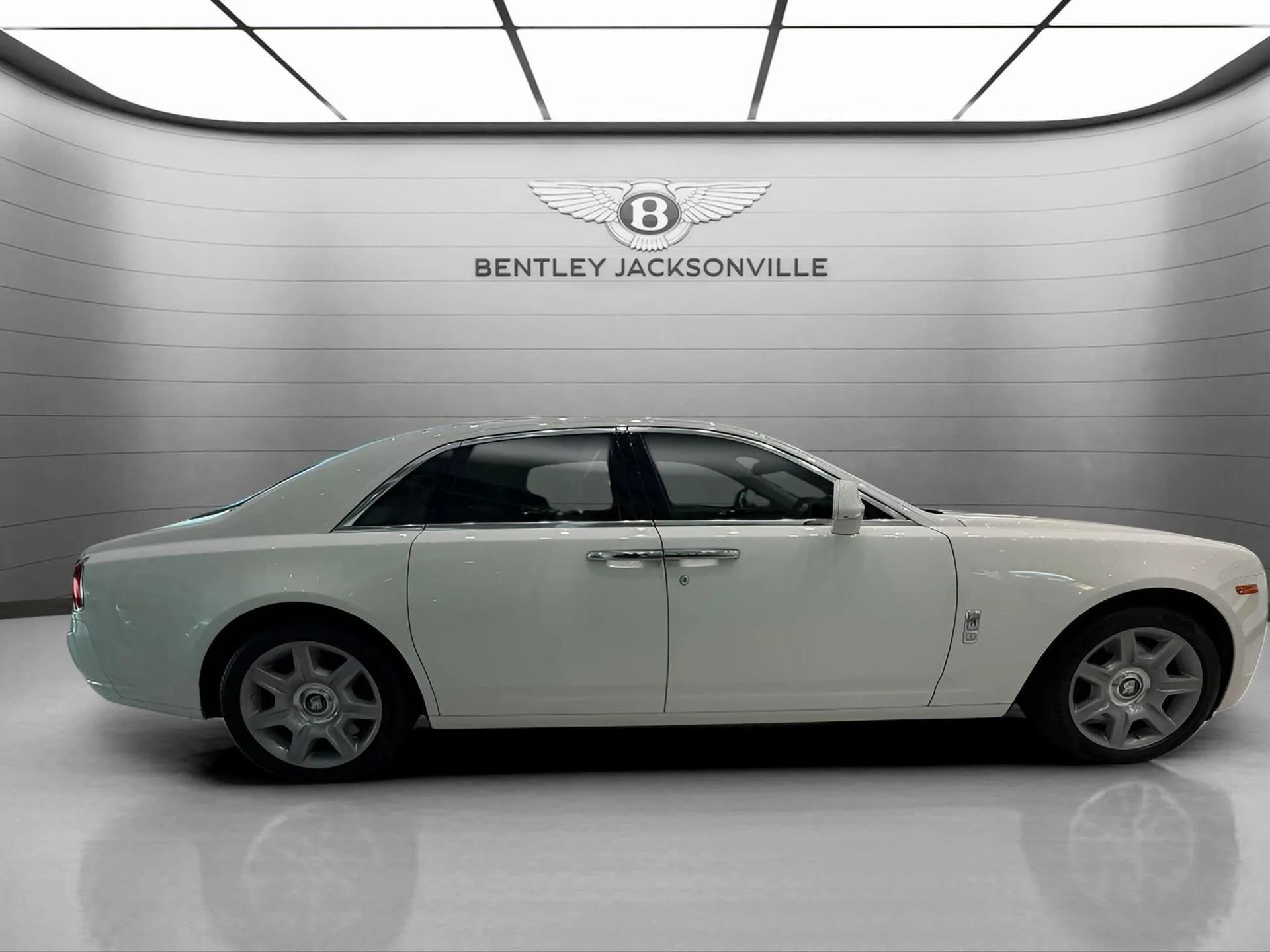 Used 2012 Rolls-Royce Ghost image 5