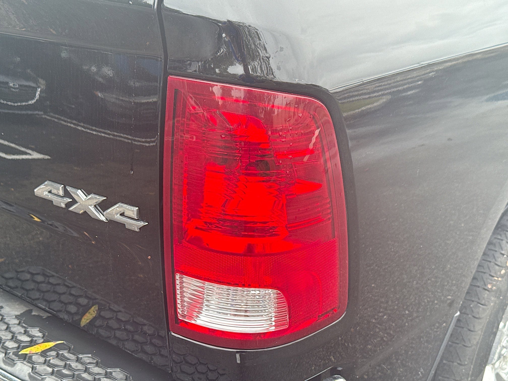 Used 2020 RAM 1500 Laramie image 25