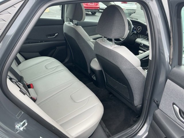 Certified 2024 Hyundai Elantra Limited image 28