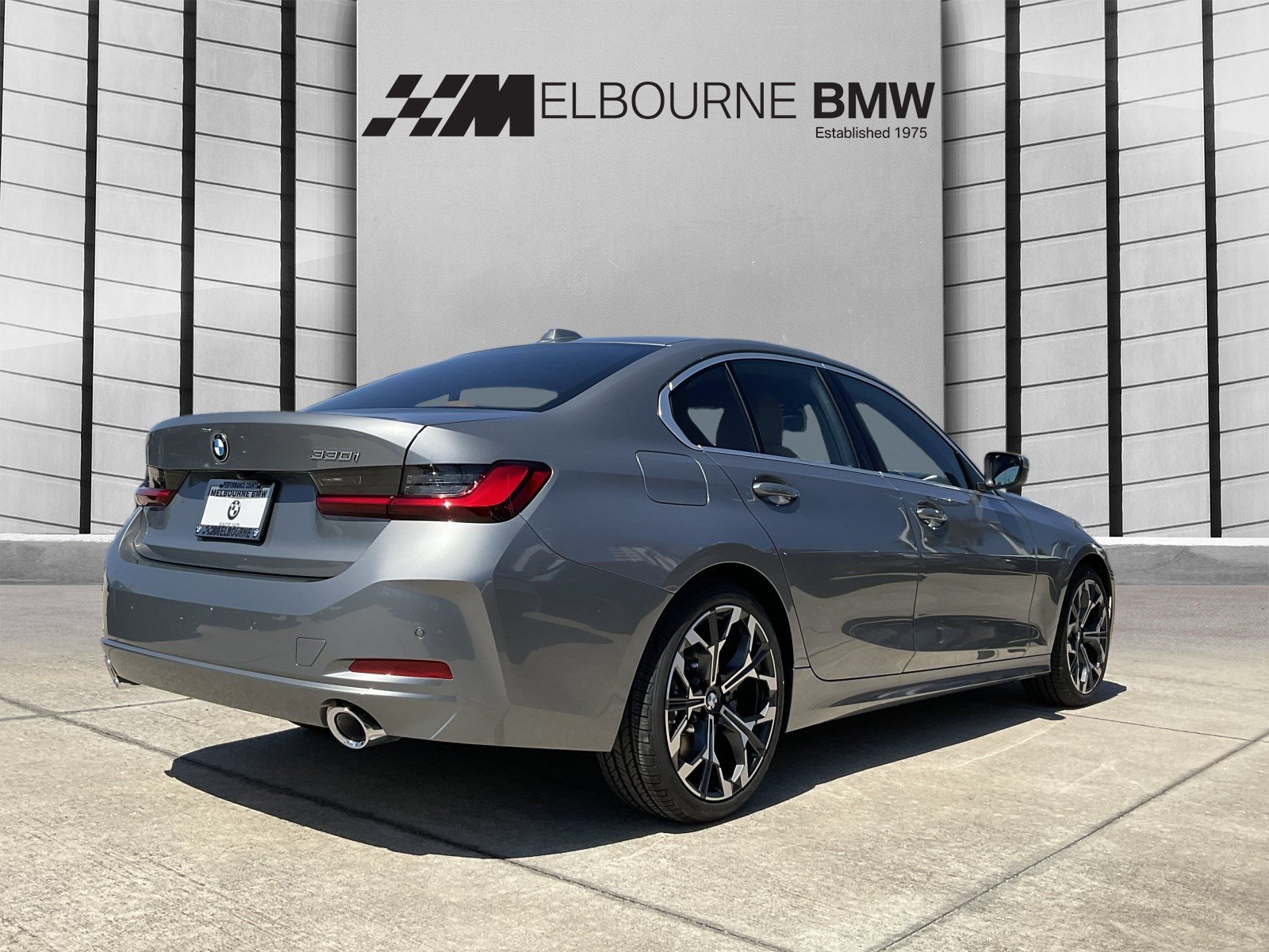 Used 2026 BMW 330i Sedan w/ Premium Package RWD image 4