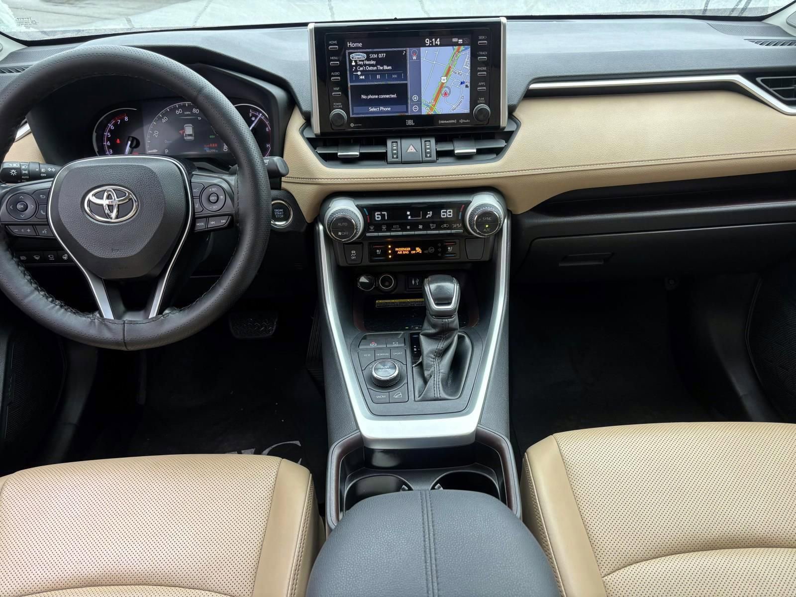 Used 2019 Toyota RAV4 Limited w/ Advanced Technology Package image 30