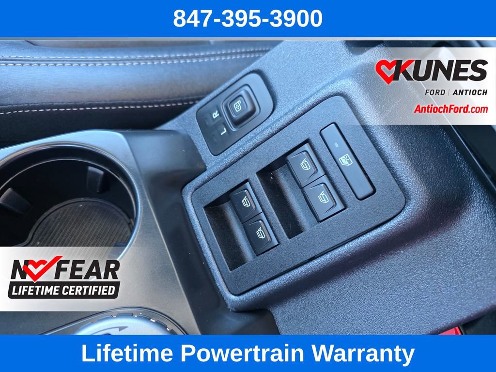 Used 2025 Ford Bronco Badlands image 52