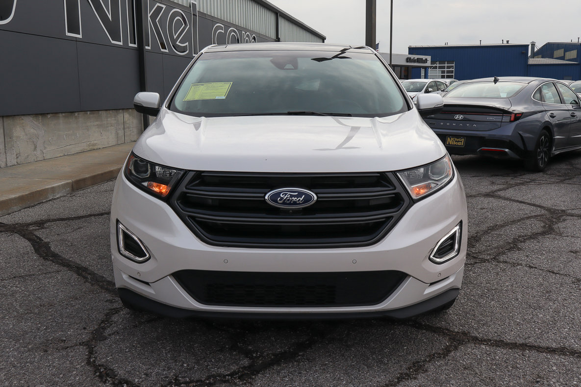 Used 2018 Ford Edge Sport w/ Equipment Group 401A image 2