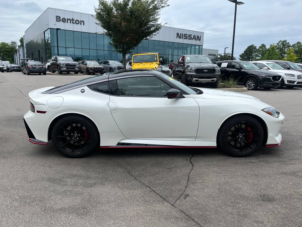 Certified 2025 Nissan Z Performance w/ Floor Mat Package RWD image 7