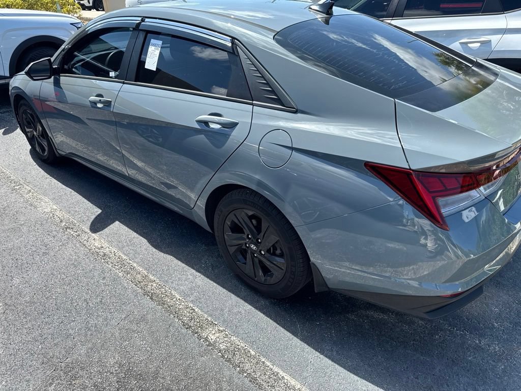Used 2021 Hyundai Elantra Blue FWD image 22