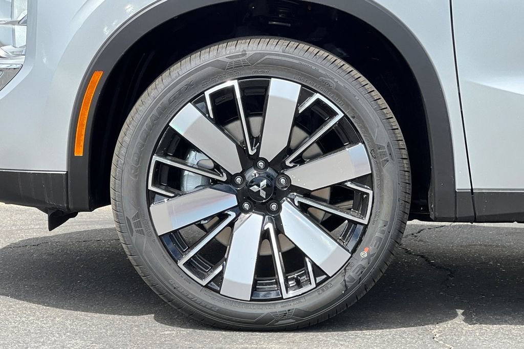 New 2026 Mitsubishi Outlander SE AWD/4WD image 25