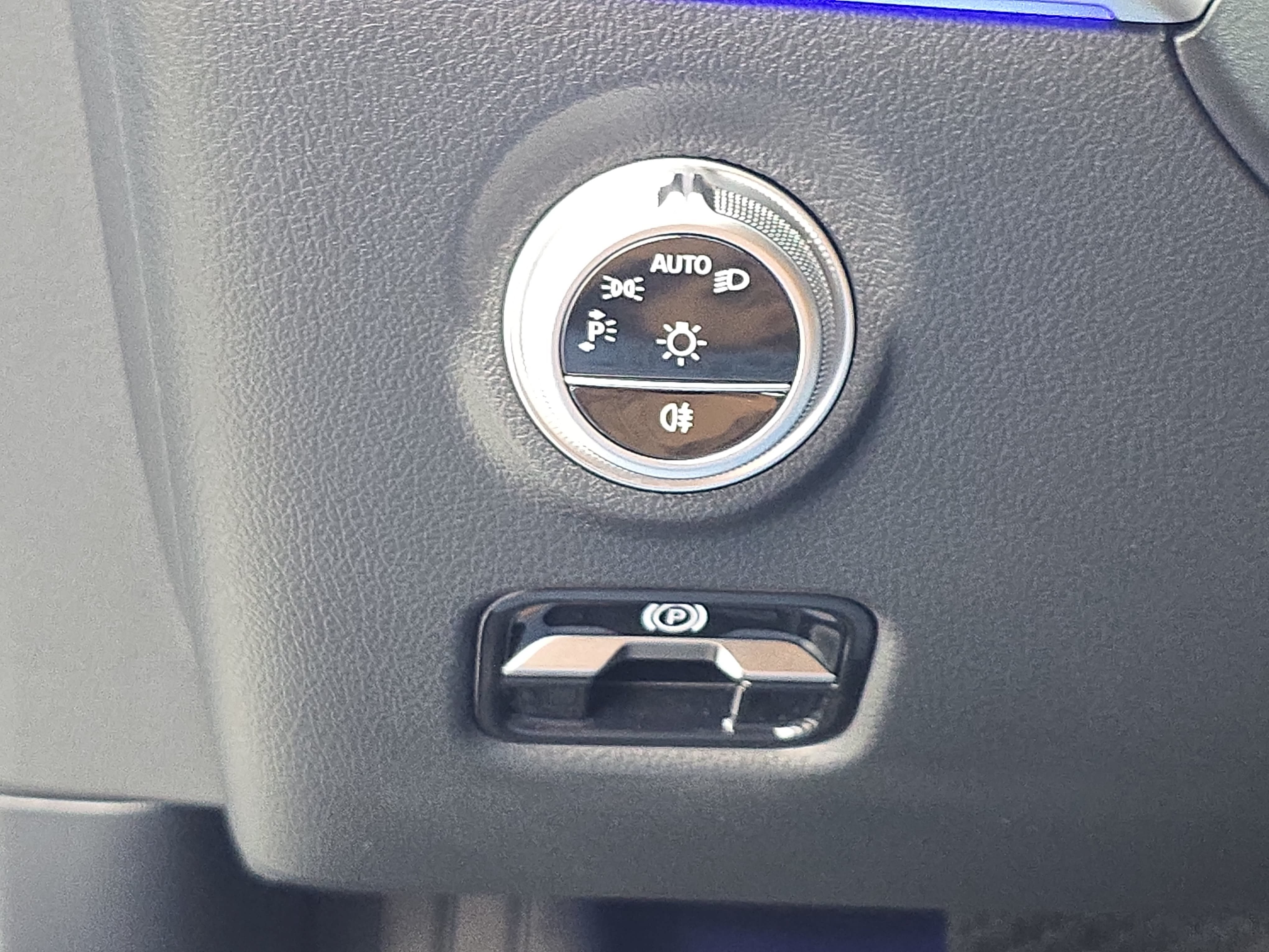 Certified 2026 Mercedes-Benz CLE 300 4MATIC Cabriolet image 24