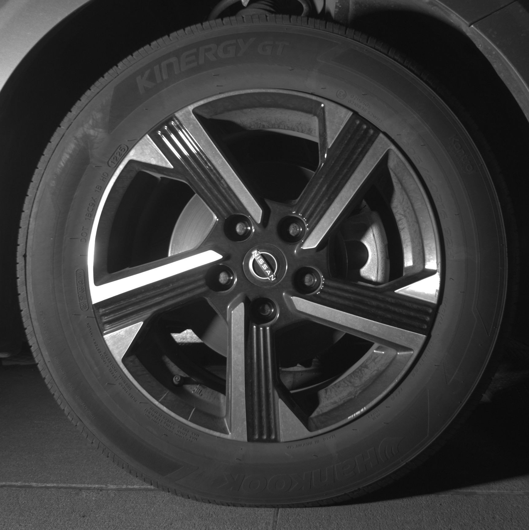 Used 2025 Nissan Sentra SV image 13