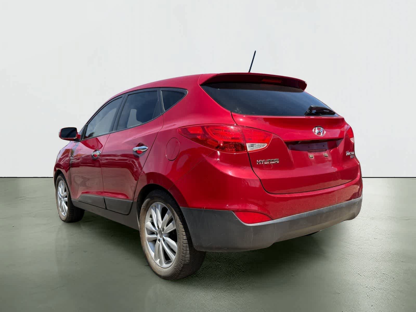 Used 2012 Hyundai Tucson Limited w/ Premium Pkg FWD image 3